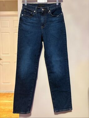Uniqlo Women's Straight Leg Jeans in Dark Blue
